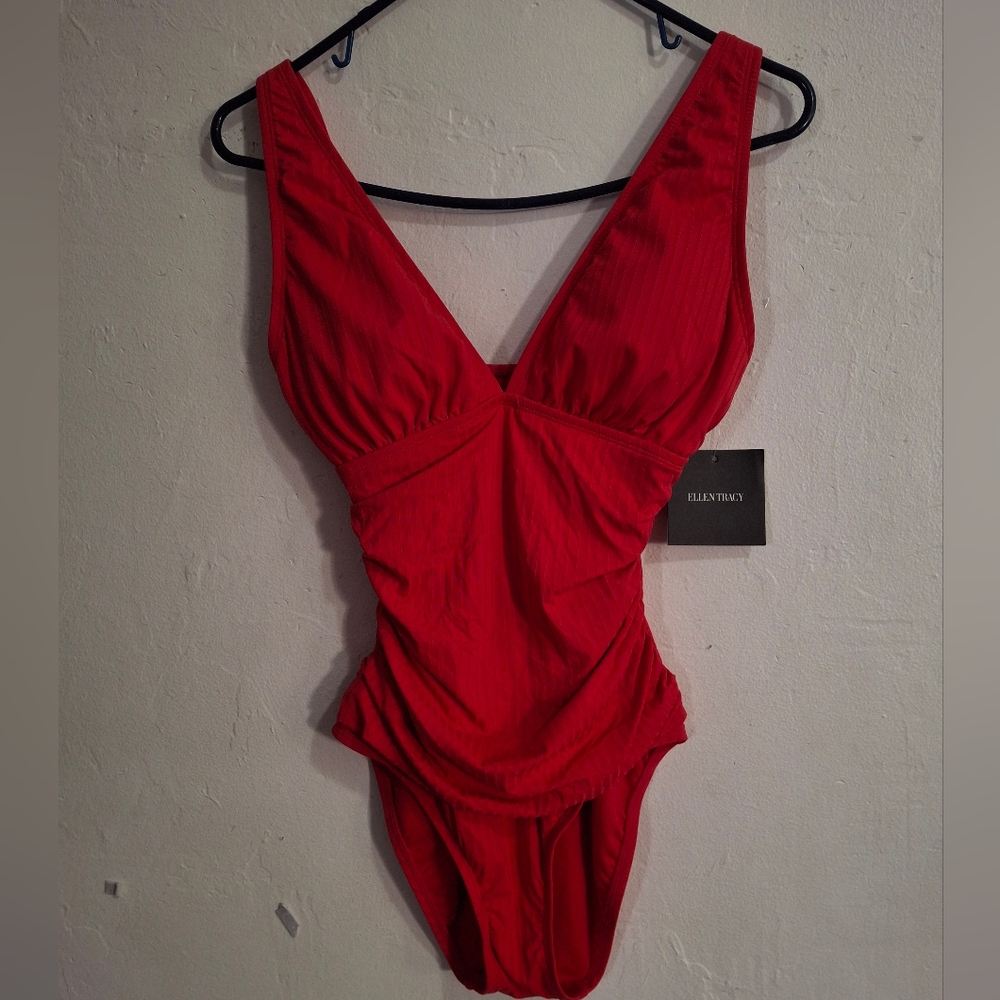 Ellen Tracy Vibrant Magenta Swimsuit Size 6.